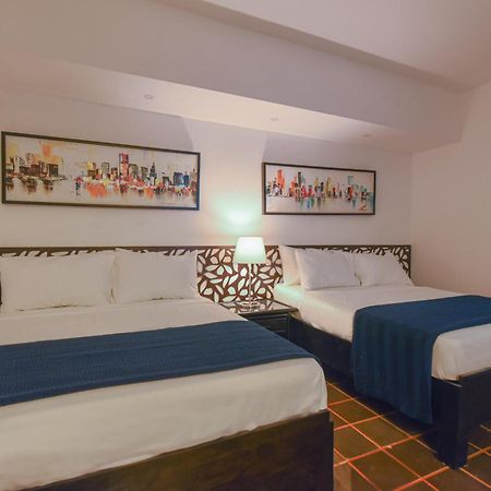 Ph 19 Guesthouse Hotel In Gazcue Santo Domingo Esterno foto