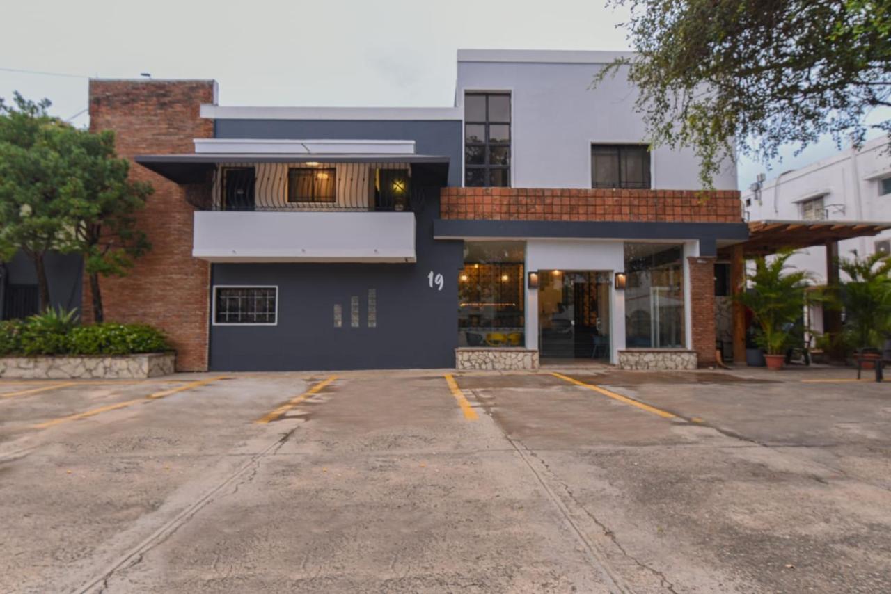 Ph 19 Guesthouse Hotel In Gazcue Santo Domingo Esterno foto