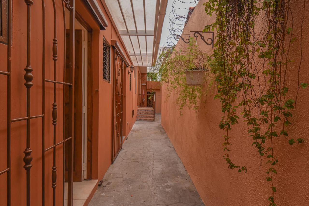 Ph 19 Guesthouse Hotel In Gazcue Santo Domingo Esterno foto