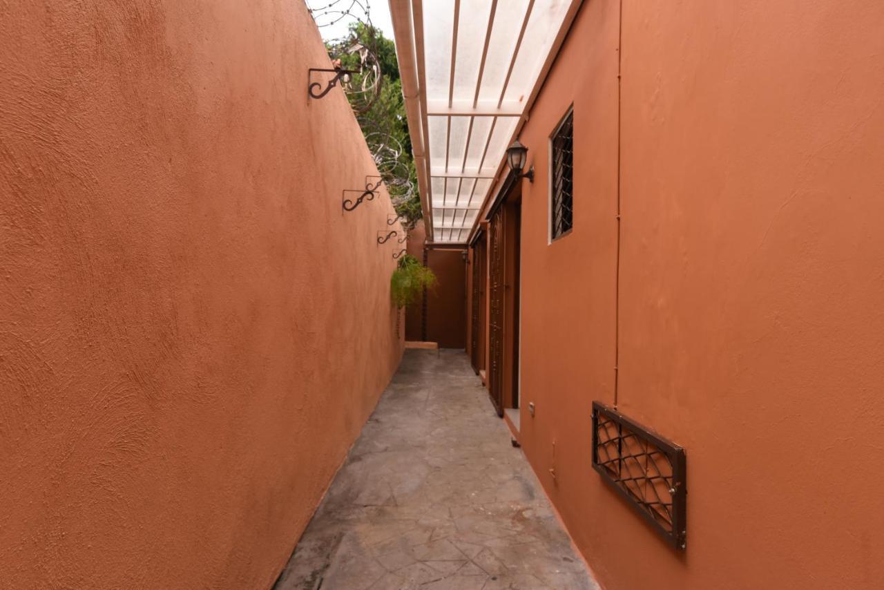 Ph 19 Guesthouse Hotel In Gazcue Santo Domingo Esterno foto