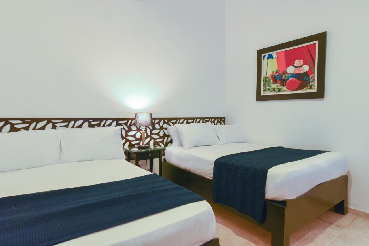 Ph 19 Guesthouse Hotel In Gazcue Santo Domingo Esterno foto