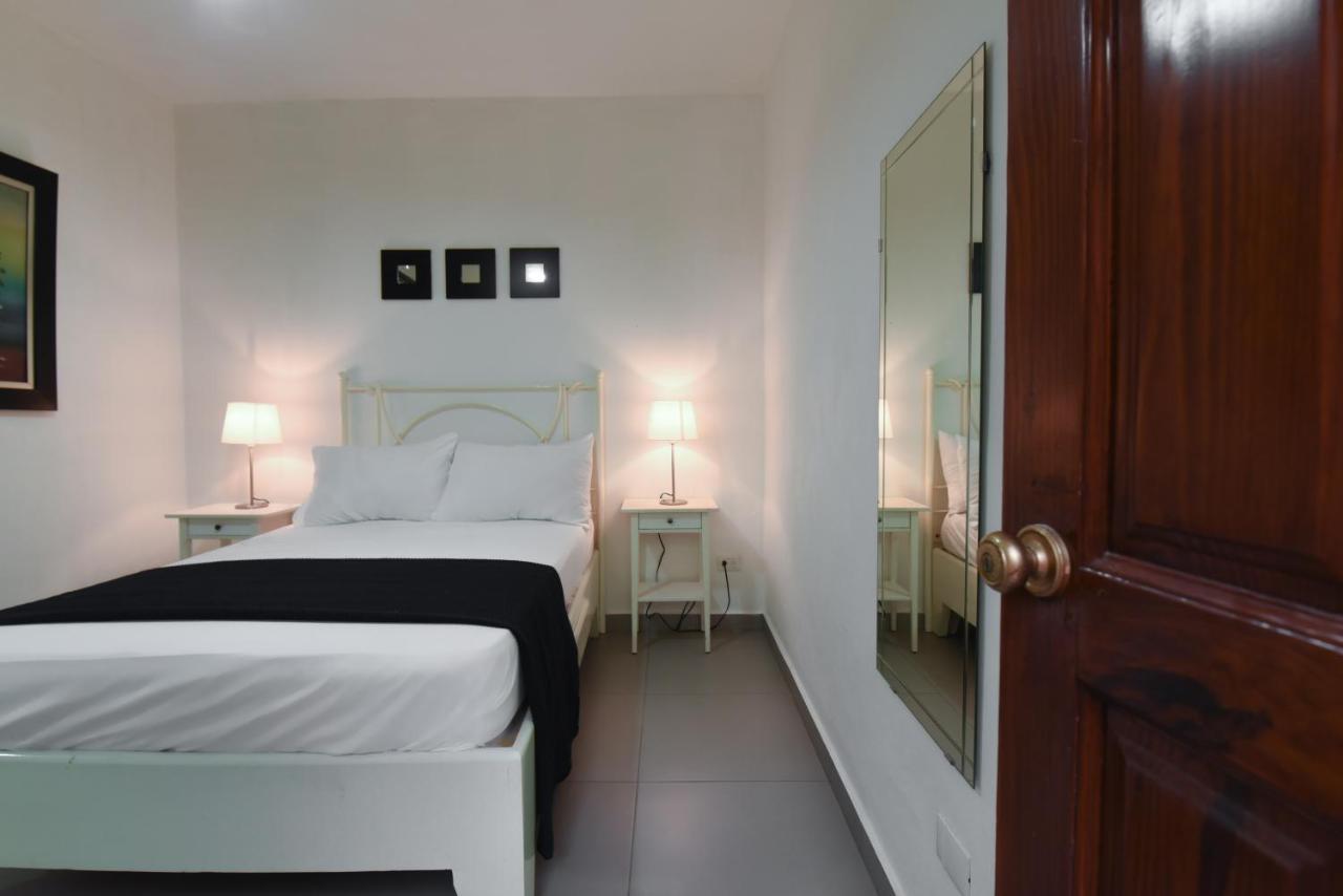 Ph 19 Guesthouse Hotel In Gazcue Santo Domingo Camera foto