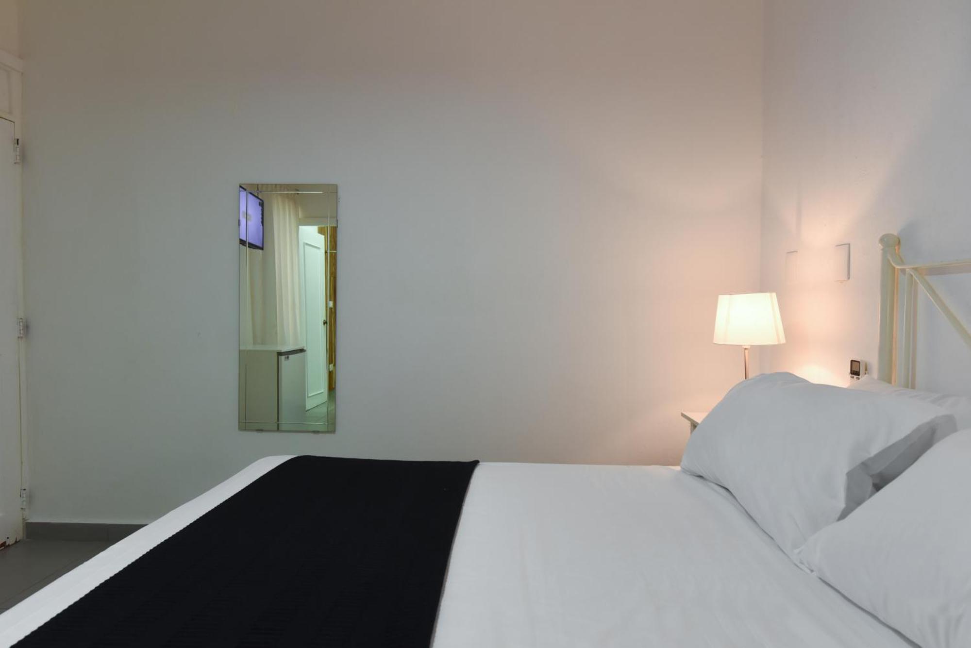 Ph 19 Guesthouse Hotel In Gazcue Santo Domingo Camera foto